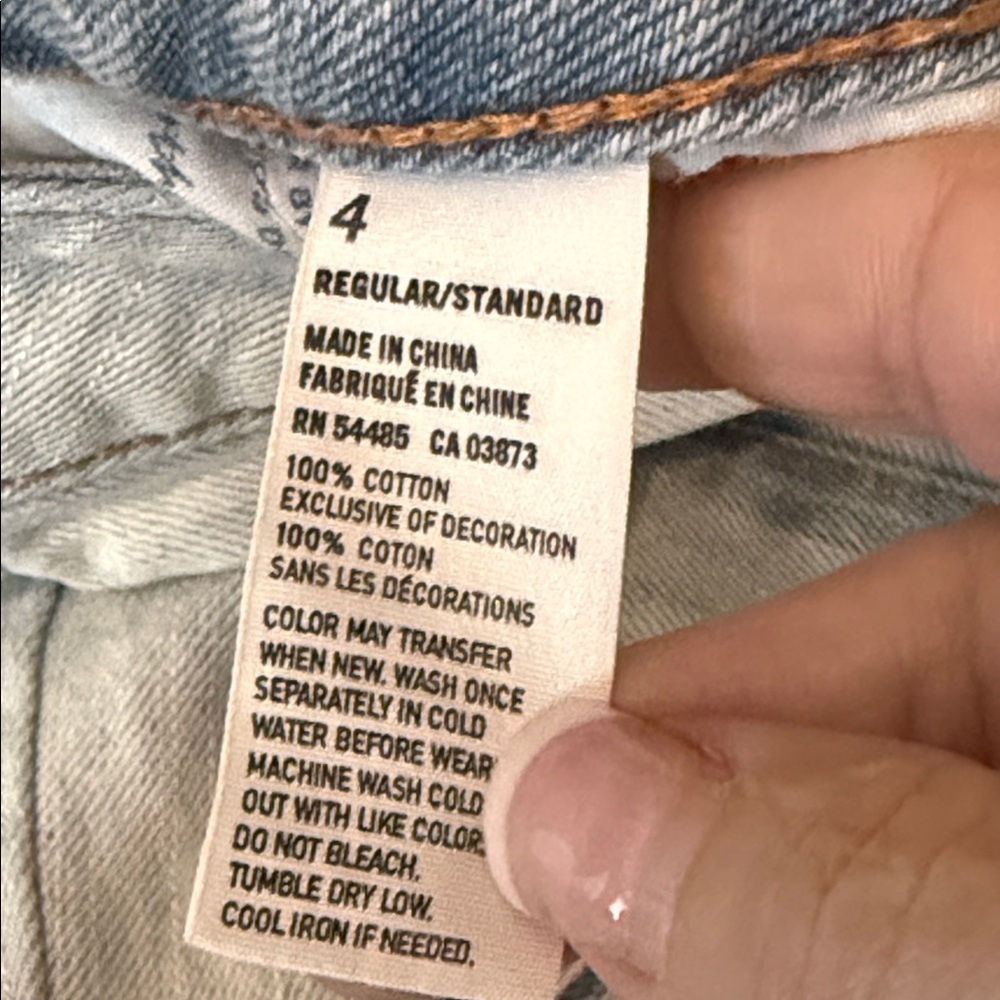 AMERICAN EAGLE Boy Crop Button-Fly Light-Wash Distressed Jeans Size 4 - Picture 9 of 12